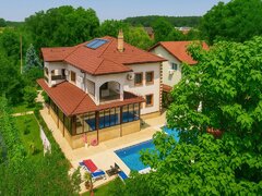 Snagov – eleganta, rafinament si durabilitate, vila de exceptie –